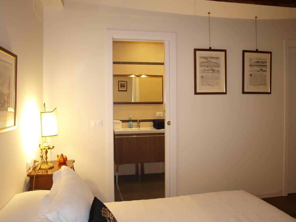 Al Pozzo Dei Scoacamini, 100 M From San Marco, Ground Floor Apartment Venedig